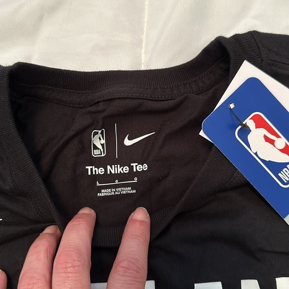 NBA T-Shirt Mens Size L Black Red Damian Lillard Performance Knit Graphic #0 - Picture 2 of 5